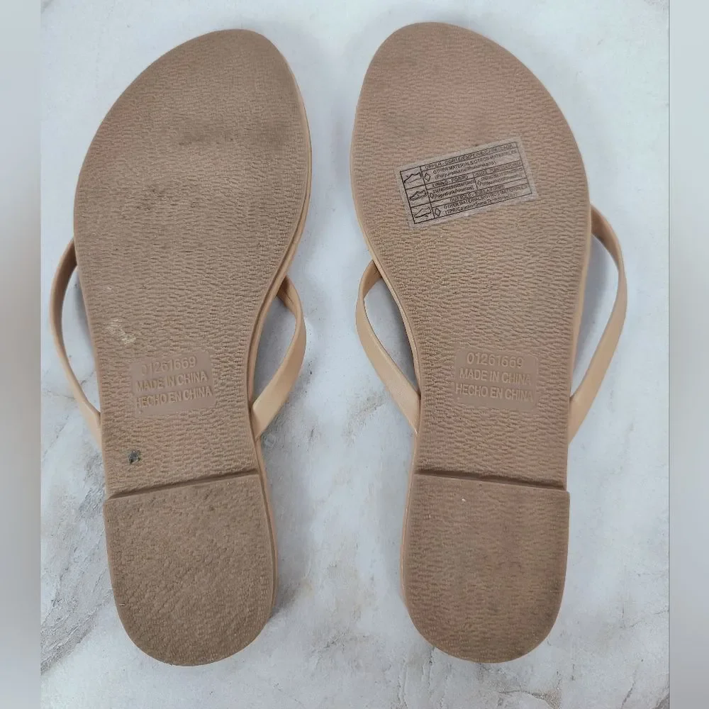 Forever 21 Tan Faux Leather Thong Flip Flops Sandals, Sz 6